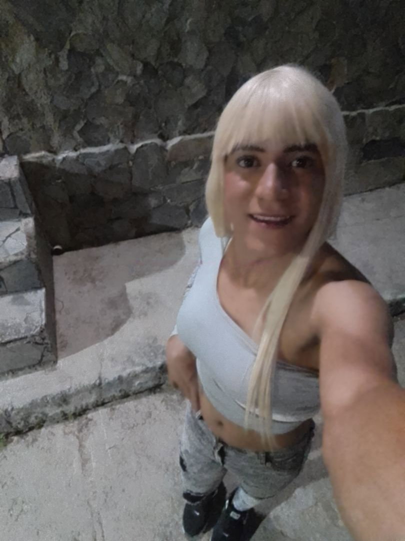 Anny Valencia