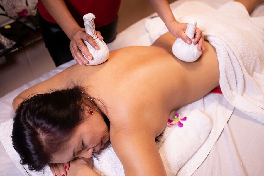 Лучшие Lovely's Wellness Massage в Вормс - place photo 4