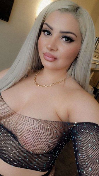 Pornstar Escort  (Huren, Nutten) in S?les, Freiburg. - model photo Samanta