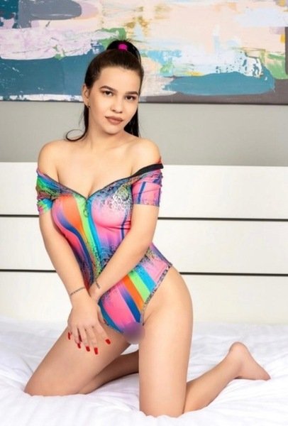 Meet Amazing Isabel39: Top Escort Girl - model preview photo 1 