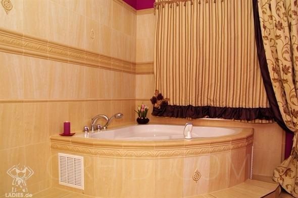 Finden Sie die besten Escort-Agenturen in Paris - place Villa G?ttingen