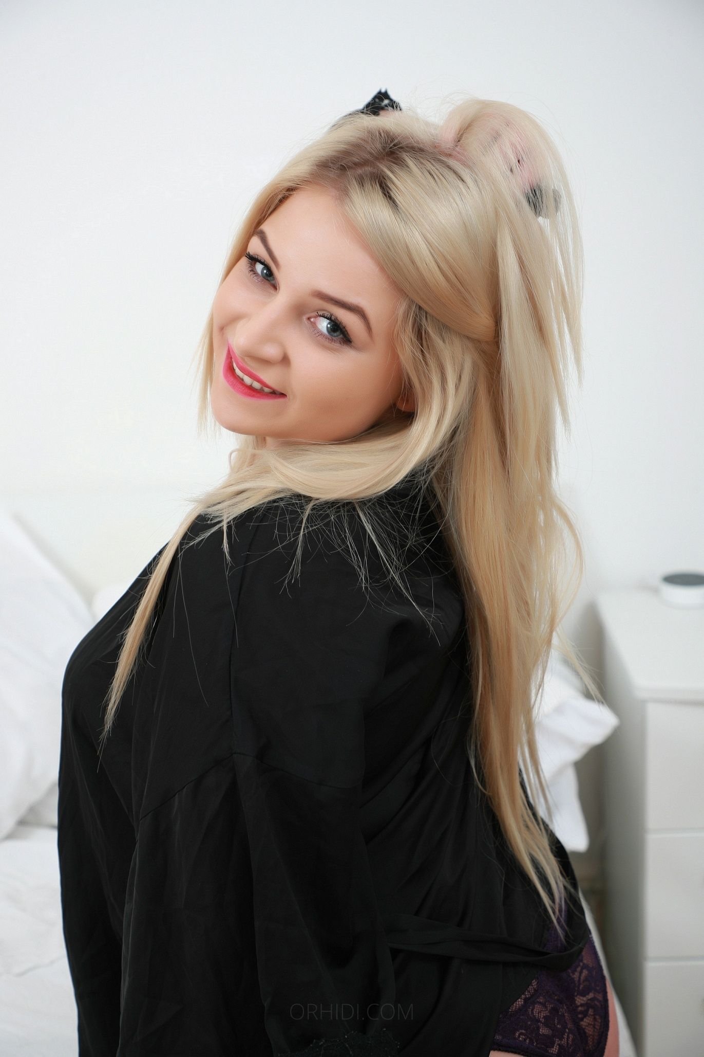 Treffen Sie Amazing Rebecca.18: Top Eskorte Frau - model preview photo 2 