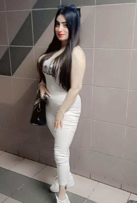 Anal in al-Ain: Exklusive Escorts - model photo Salma