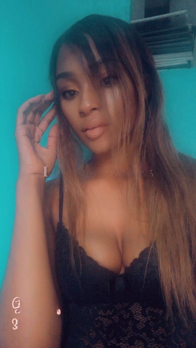 Faszinierende Ebenholz Escort in Mombasa - model photo Lavington's Erika