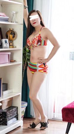Luxus Altensteig Sex: Exklusive Escort-Dienstleistungen - model photo Asiatin Yumiko
