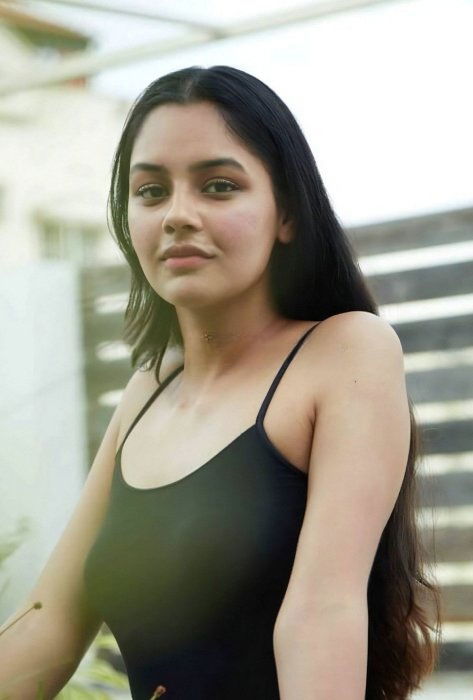 Verifizierte Escort-Nutten in Berlin (Marzahn). - model photo Abida Bengali