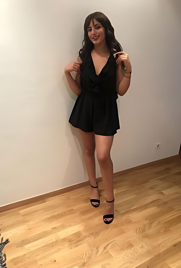 Top BDSM escort in Istanbul - model photo Lama