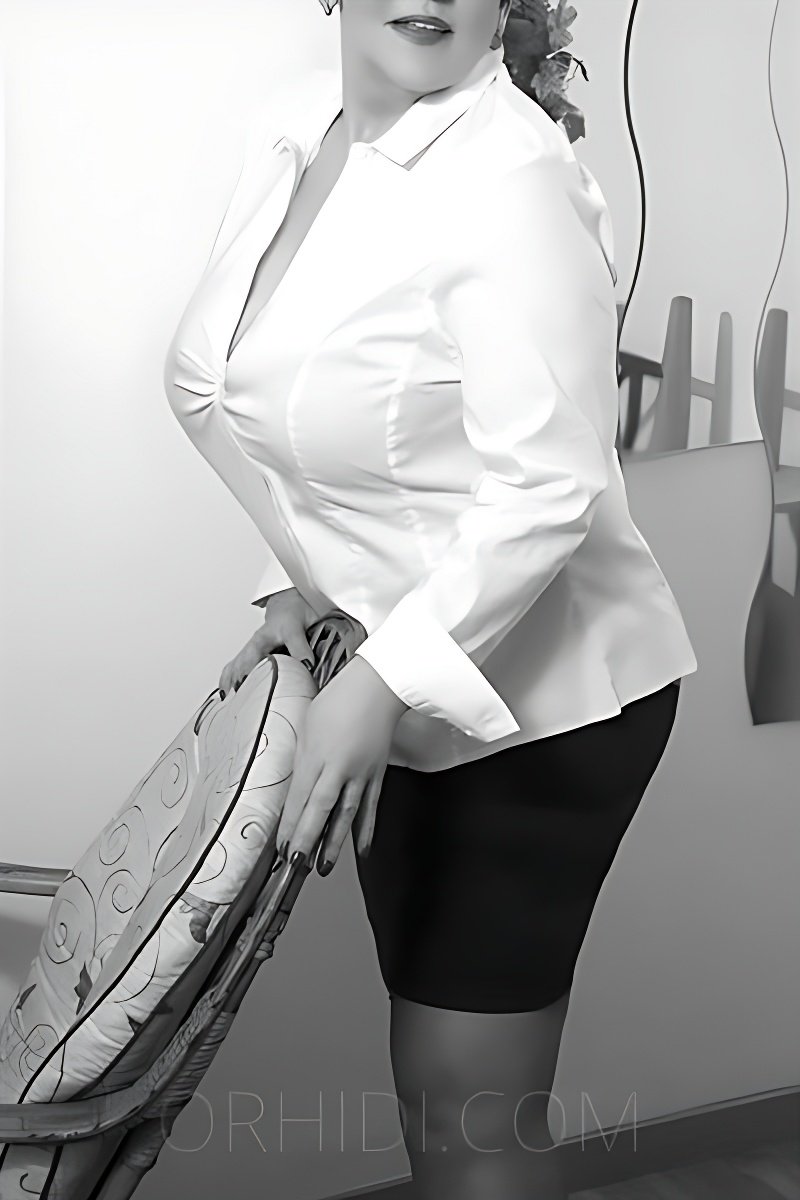 Meet Amazing REIFE MASSAGEFEE, FRANZ. EXPERT.: Top Escort Girl - model preview photo 0 