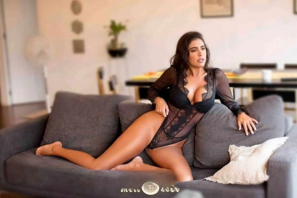 Laura Mercedes ? - model main photo 2