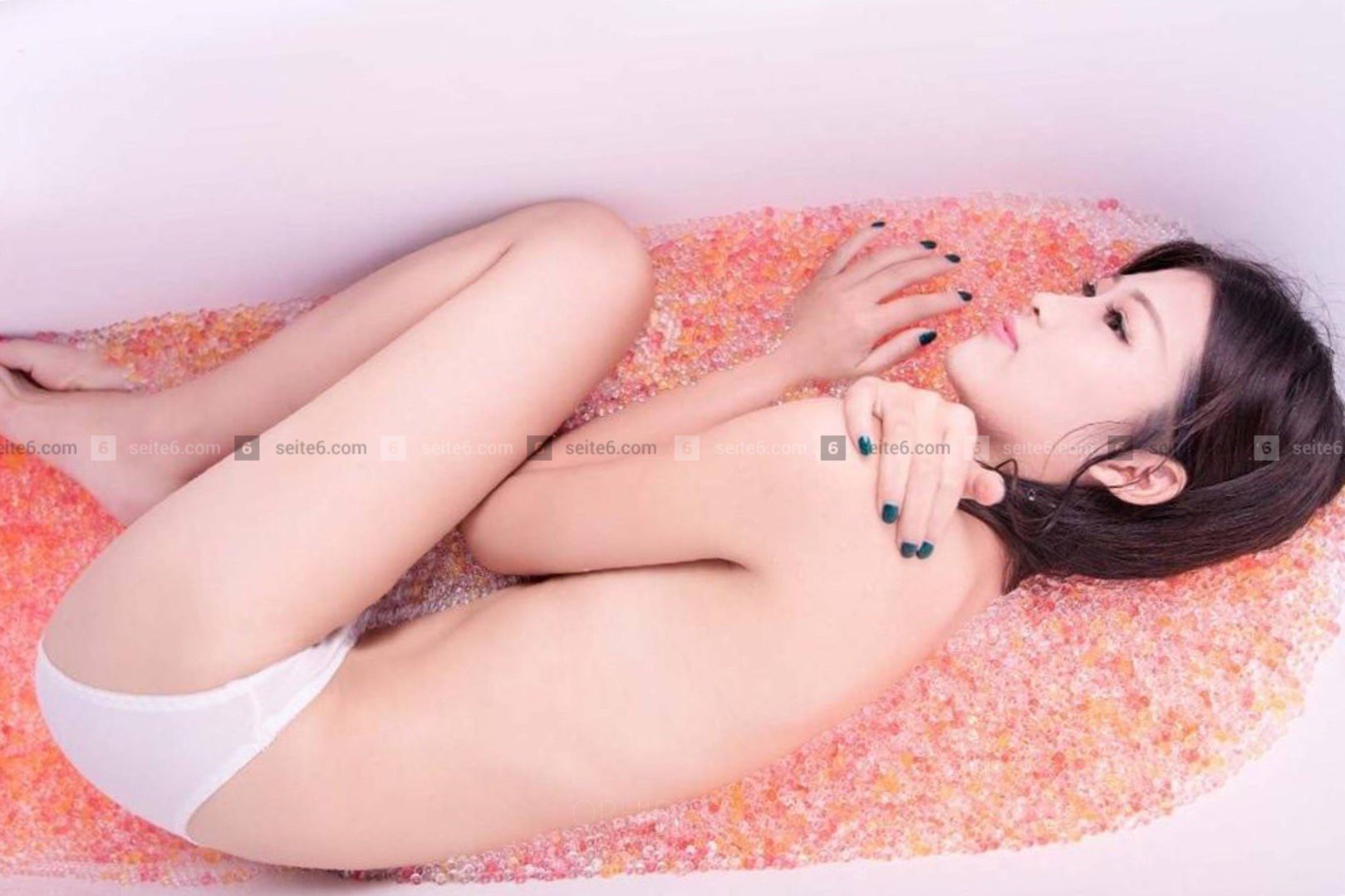 Meet Amazing Kaori aus Japan: Top Escort Girl - model preview photo 1 