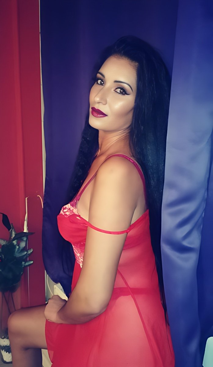Top Mistress escort in Duren - model photo Lora79