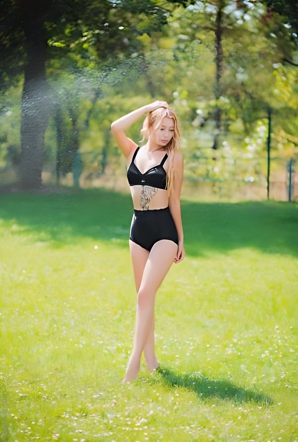 Meet Amazing Tonya: Top Escort Girl - model preview photo 1 