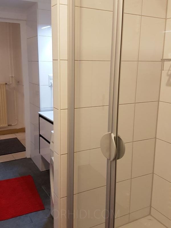 Bester 5-Zimmer-Appartement gegen Ablöse abzugeben! in Hamburg - place photo 2