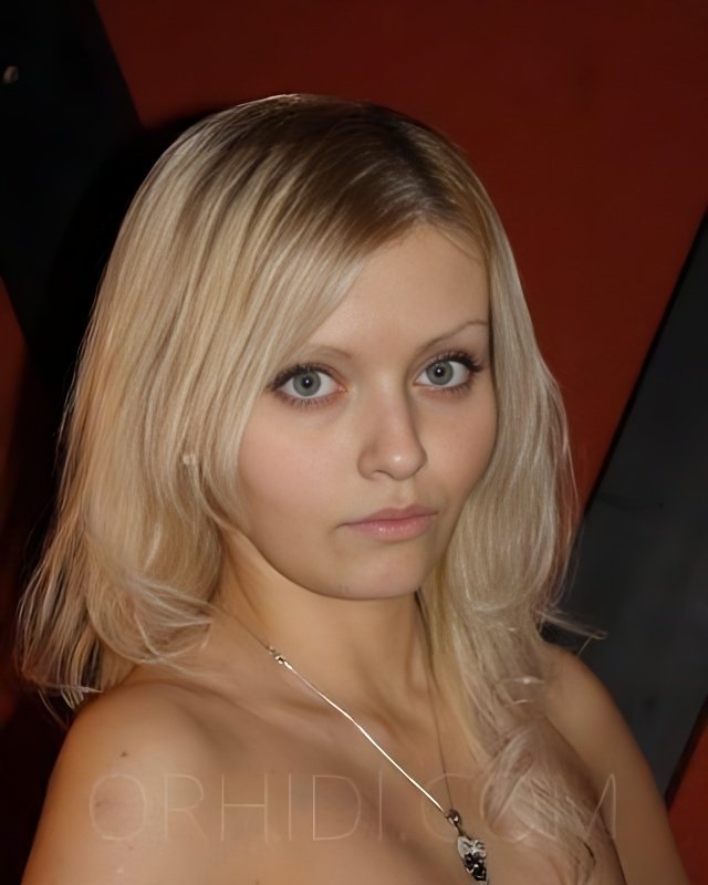 Fascinating Student escort in Sofia - model photo Clér