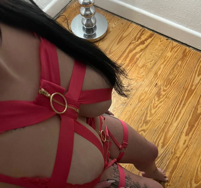 Pornstar Escort  (Huren, Nutten) in Würzburg, Bayern. - model photo Deutsche Julia - neue Nummer - nur Whats App