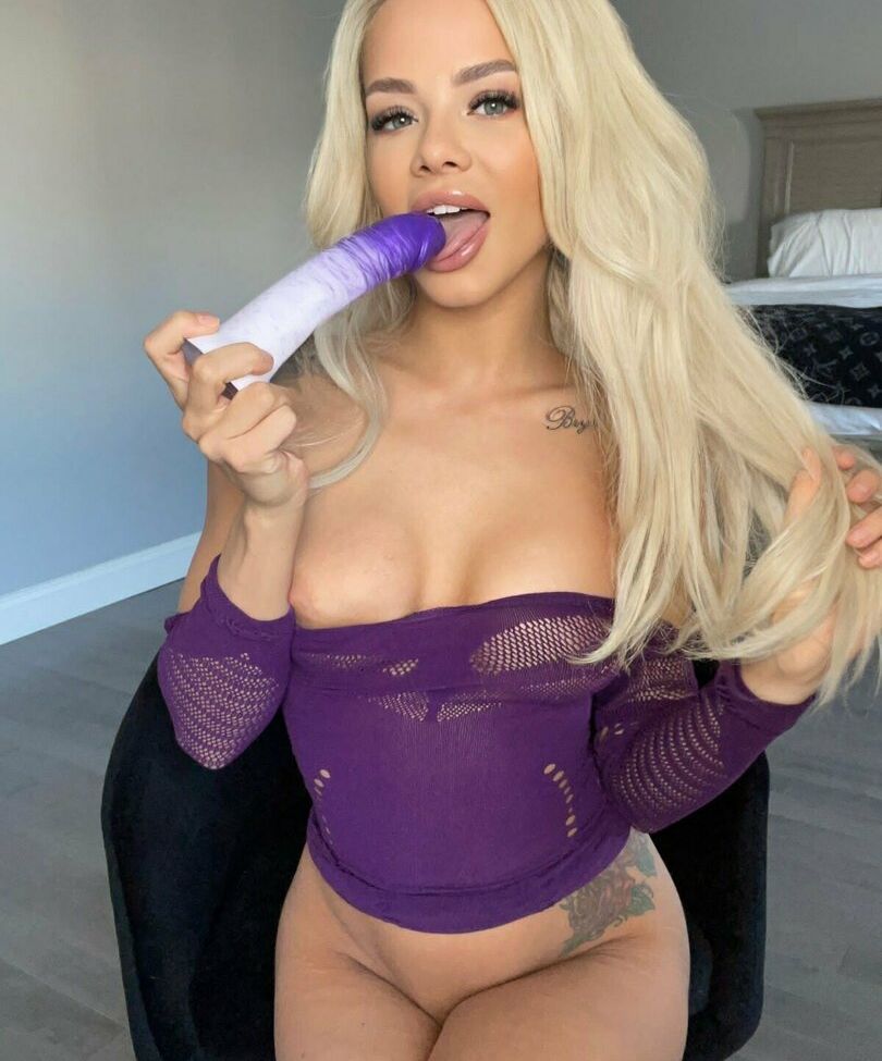  - model photo Elsa