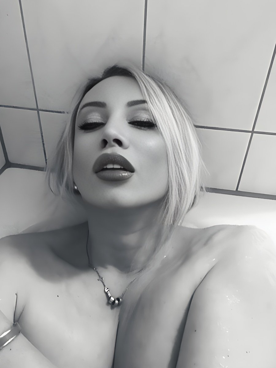 Fascinating Porn Star Experience escort in León - model photo Ts Kristina