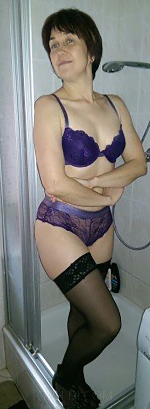 Conoce a la increíble Maxy - Sexy Maus: la mejor escort - model preview photo 2 