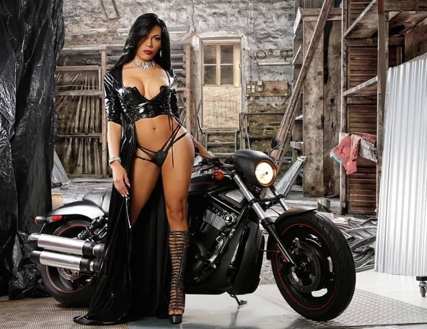 Meet Amazing Trans Zalome Latina1: Top Escort Girl - model preview photo 1 