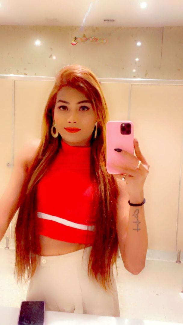 BBW Escort  (Huren, Nutten) in Neuhausen am Rheinfall, Schaffhausen. - model photo Hot & Sexy Shemale for Genuine Clients