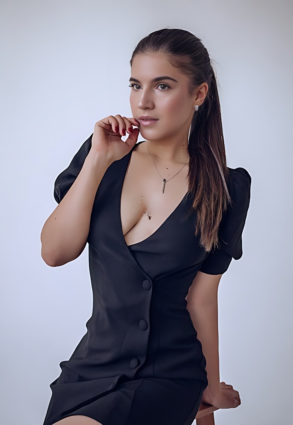 Treffen Sie Amazing Alissi: Top Eskorte Frau - model preview photo 1 