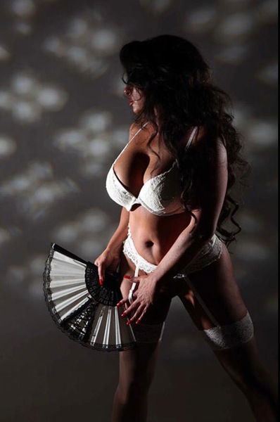 Verifizierte Escort-Nutten in Gelsenkirchen (Nordrhein-Westfalen). - model photo Anna
