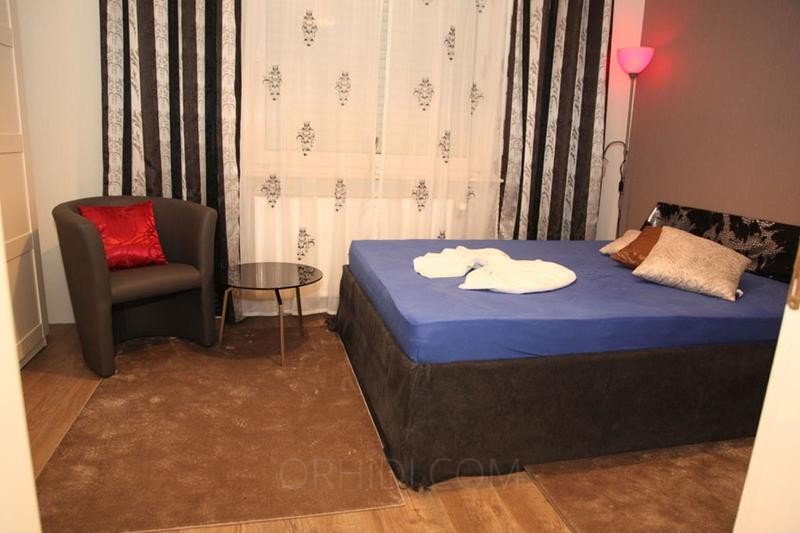 Einrichtungen IN Nordrhein-Westfalen - place Das "Haus der Erotik" hat Zimmer frei