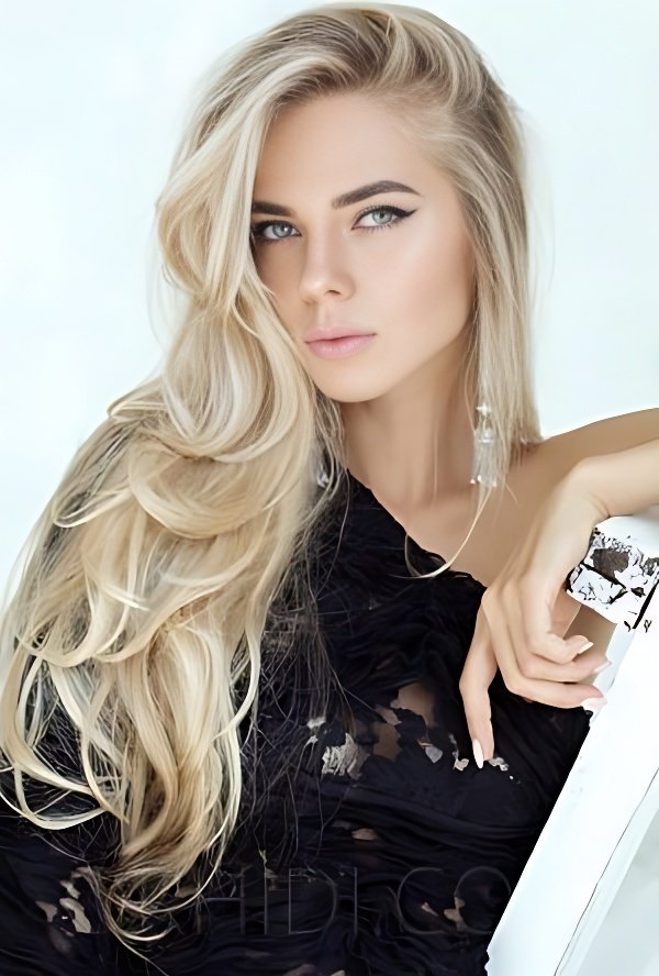 Meet Amazing Nina: Top Escort Girl - model photo Lindsay