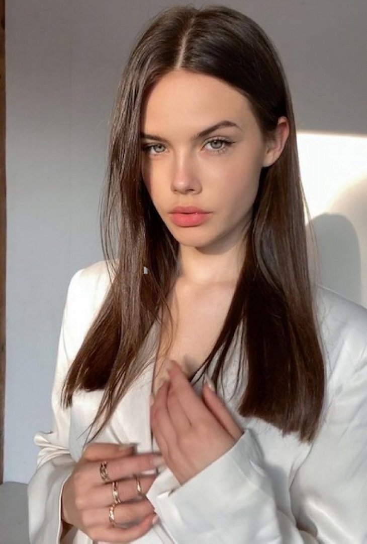 Treffen Sie Amazing Eva: Top Eskorte Frau - model preview photo 1 
