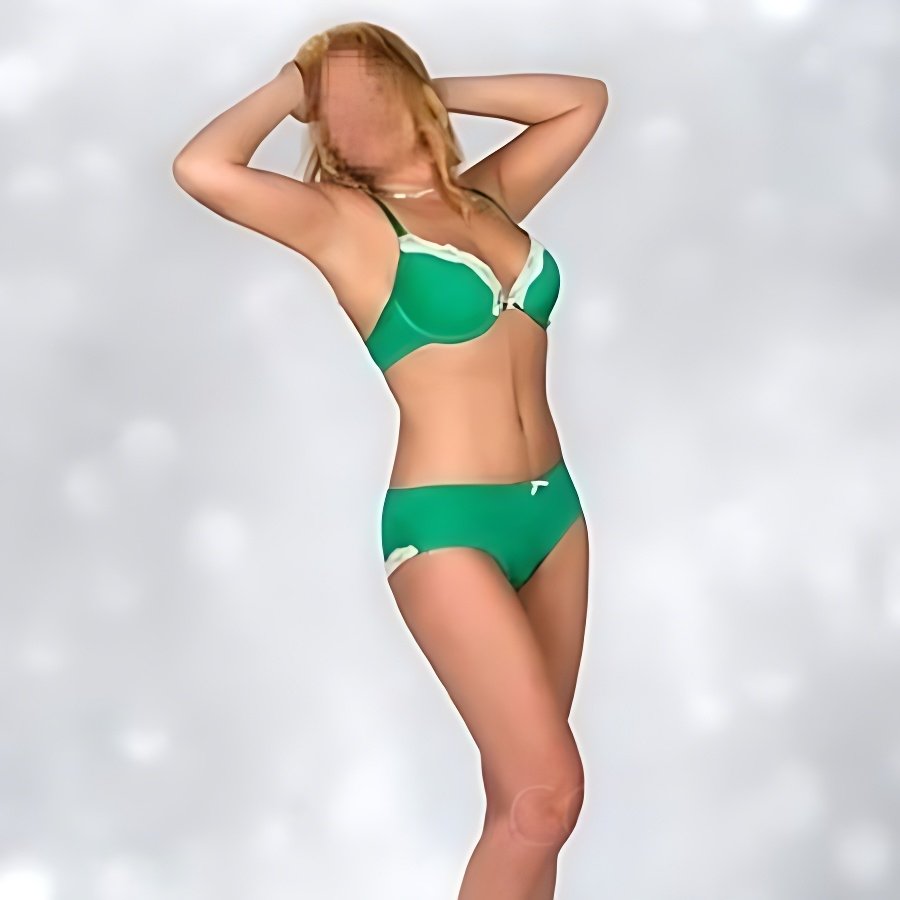Treffen Sie Amazing Kira aus Litauen - Süße Engel: Top Eskorte Frau - model preview photo 0 