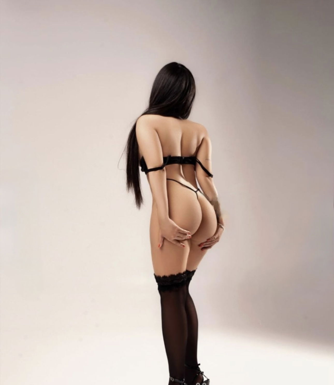 Weiblich Escort  (Huren, Nutten) in Gelsenkirchen, Nordrhein-Westfalen. - model photo Lizzye