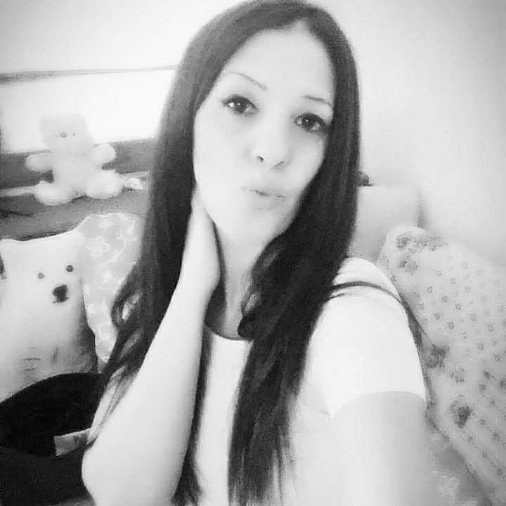 Find Escort Service in Wesseling and Enjoy Time With Pretty Girls - model photo Anny27