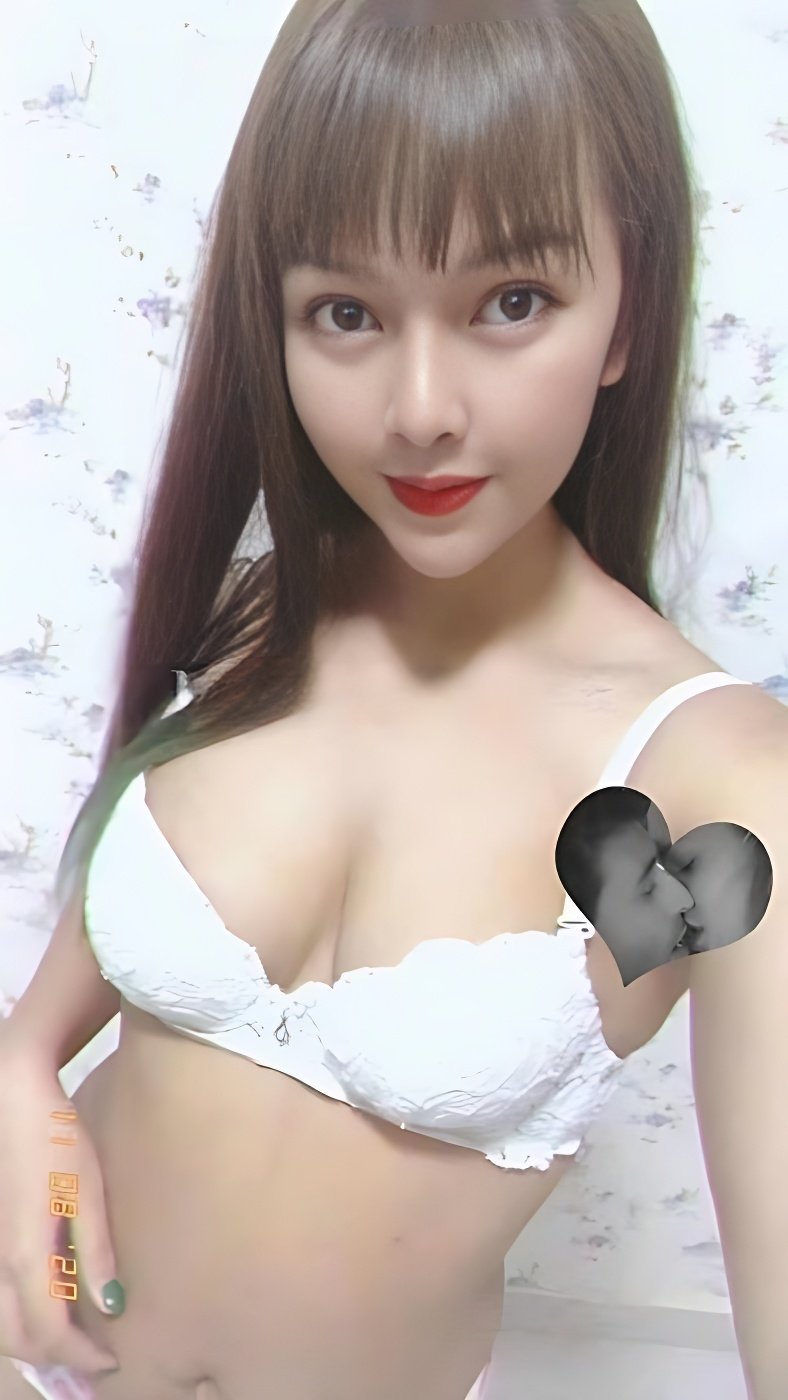 Meet Amazing Sunny: Top Escort Girl - model preview photo 1 