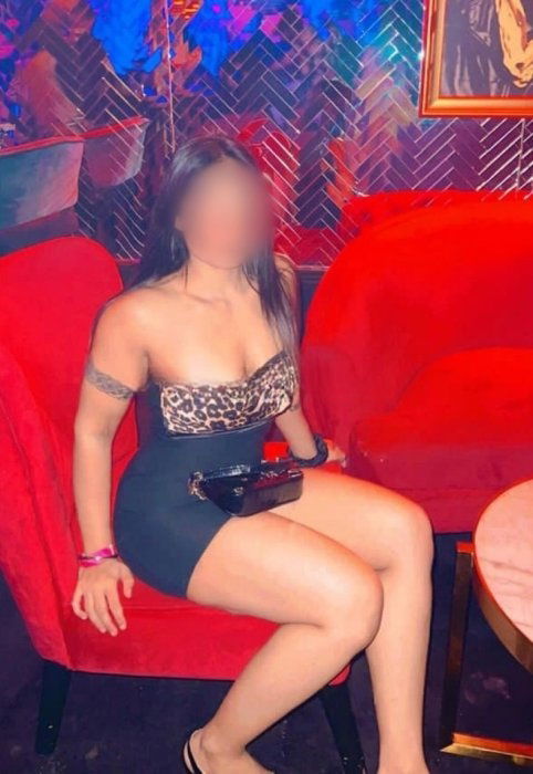 Hot18 Mumbai Girls Escorts Agency - model photo Elexi