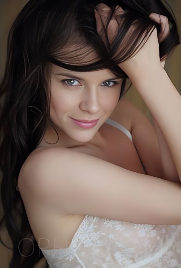 Conoce a la increíble Zina New: la mejor escort - model photo Ekatirina