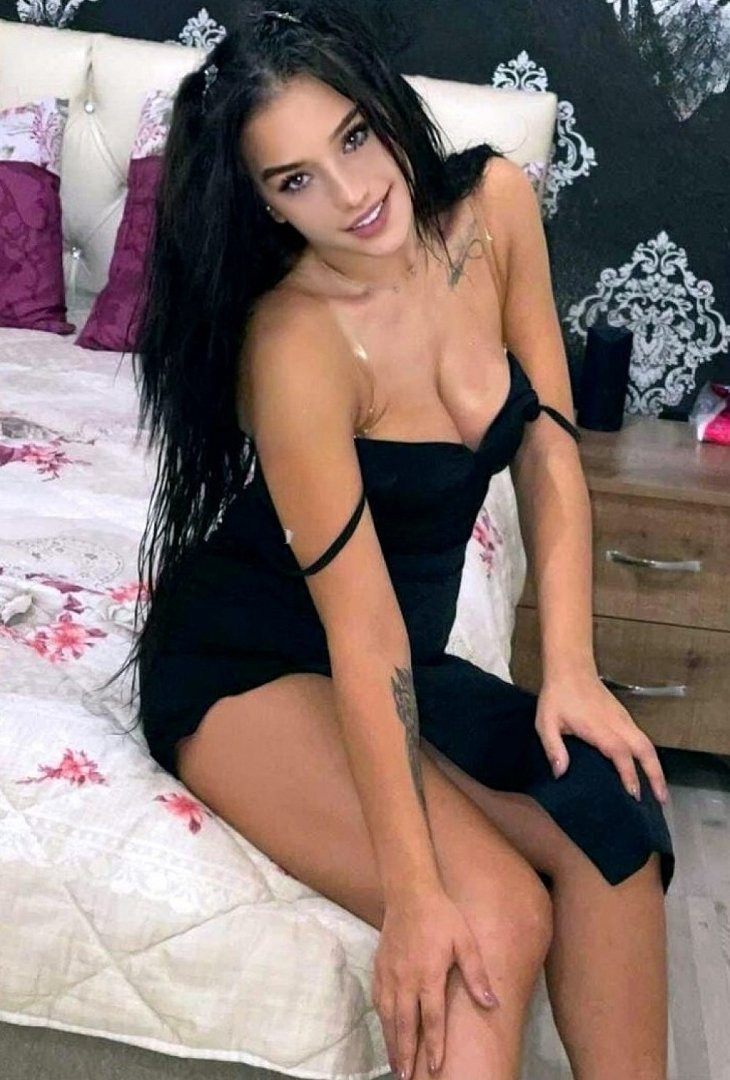 La migliore escort Esperienza di una pornostar a Brema vicino a te - model photo Haifa