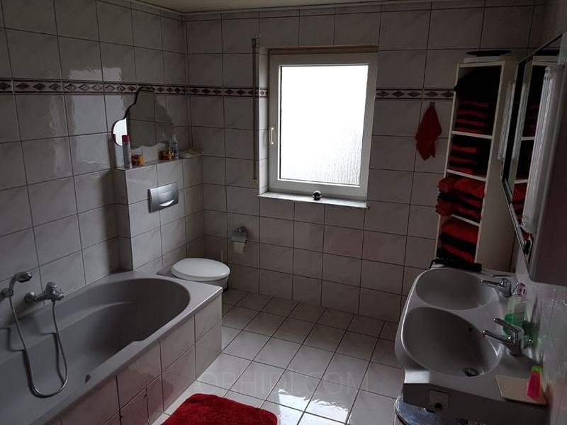 Bester Wegen Auswanderung exklusive 143 qm Wohnung abzugeben! in Mainz - place photo 8