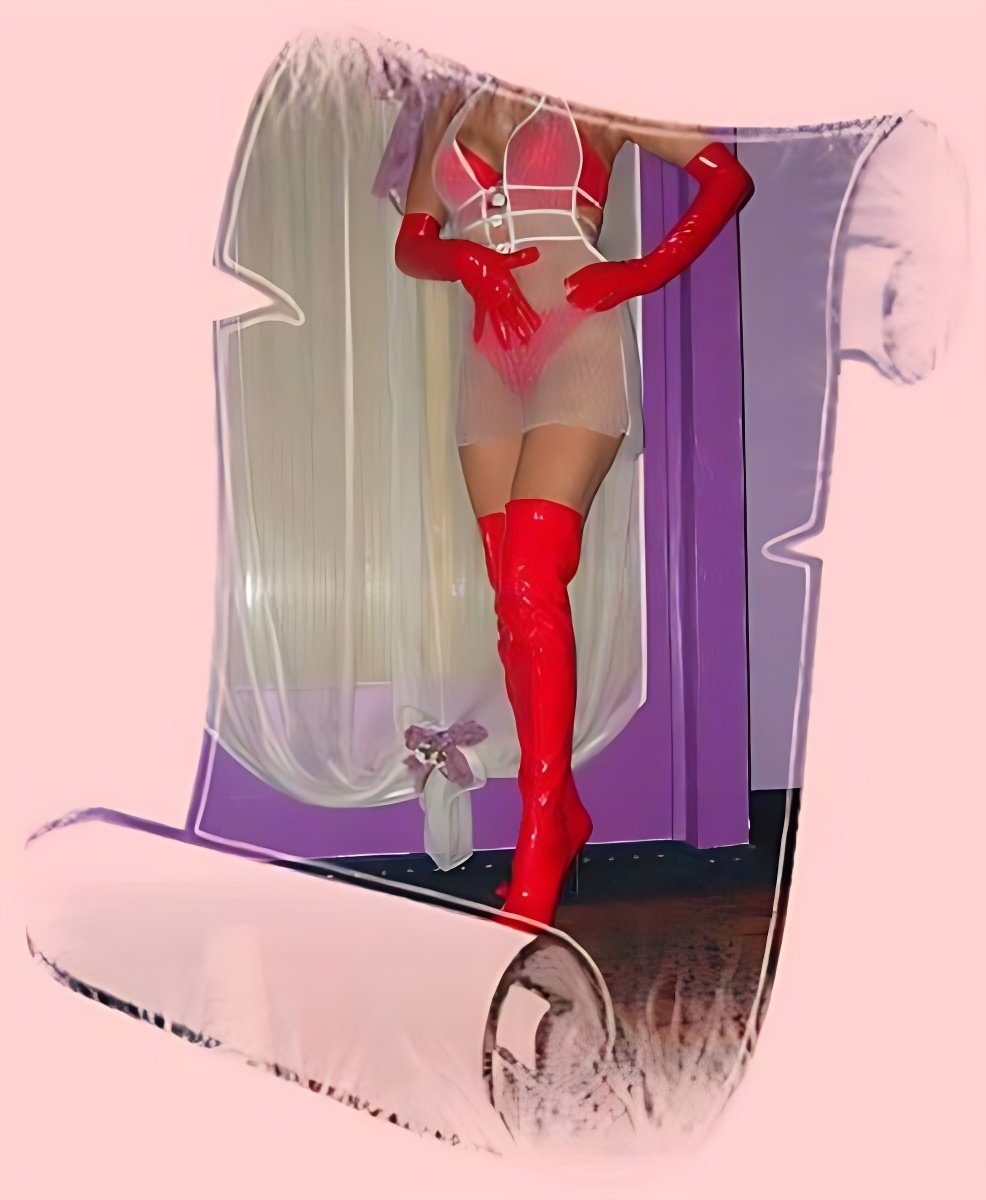 Meet Amazing KLINIKSCHW*STER LATEX: Top Escort Girl - model preview photo 0 