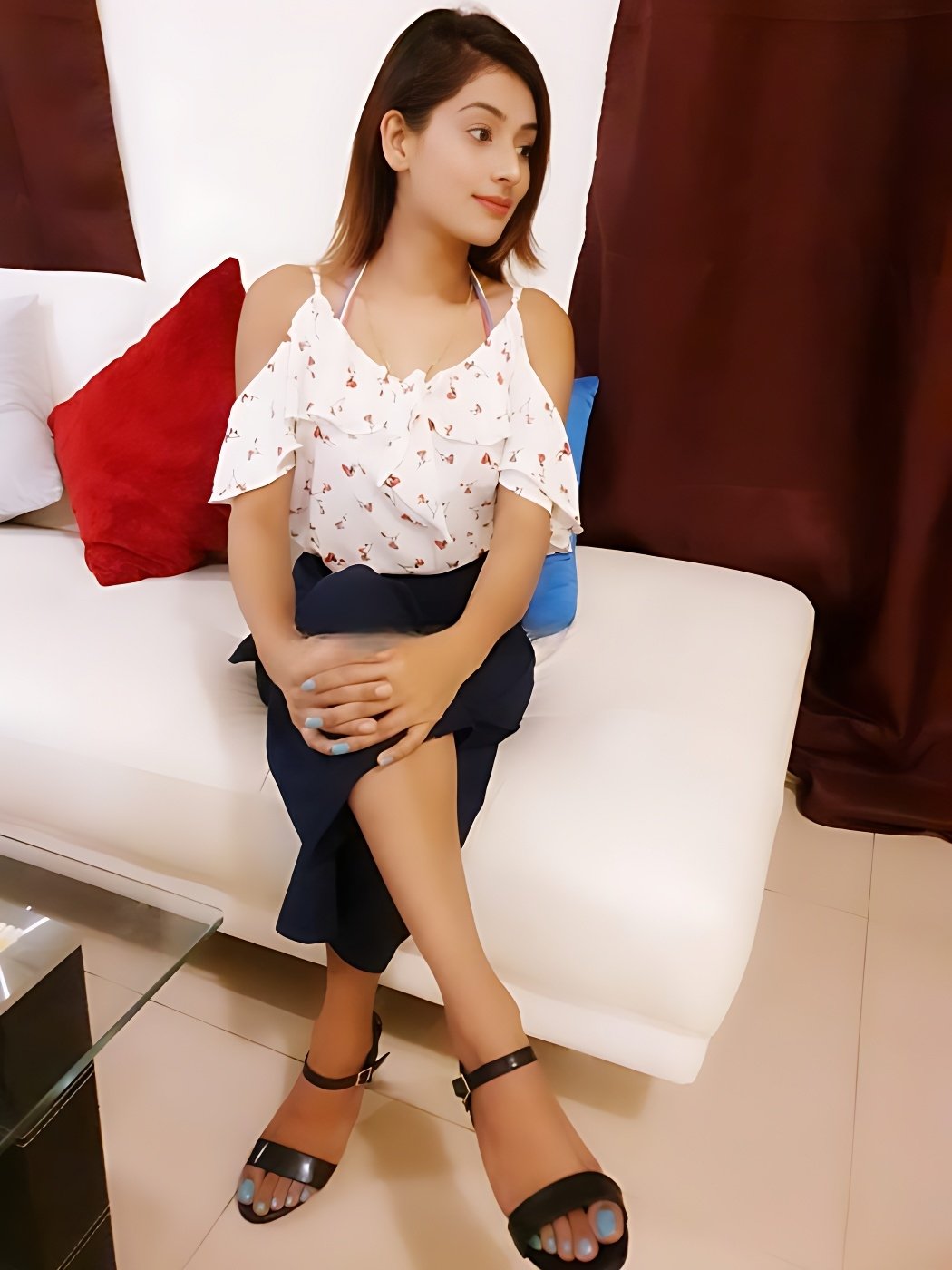Top OutCall escort in Antalya - model photo Mishaal Student