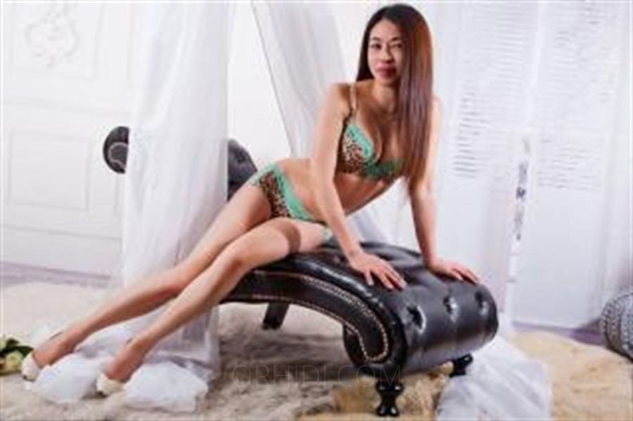 Meet Amazing QIQI - CAFE TRAUMLADY: Top Escort Girl - model preview photo 1 