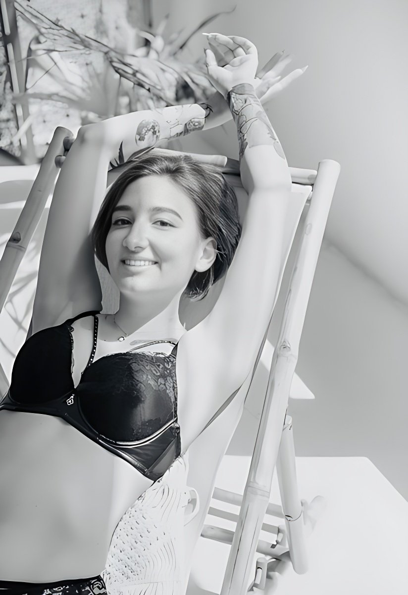 Treffen Sie Amazing Neu Daniela Aus Der Ukraine Im Salon D Amour: Top Eskorte Frau - model preview photo 1 
