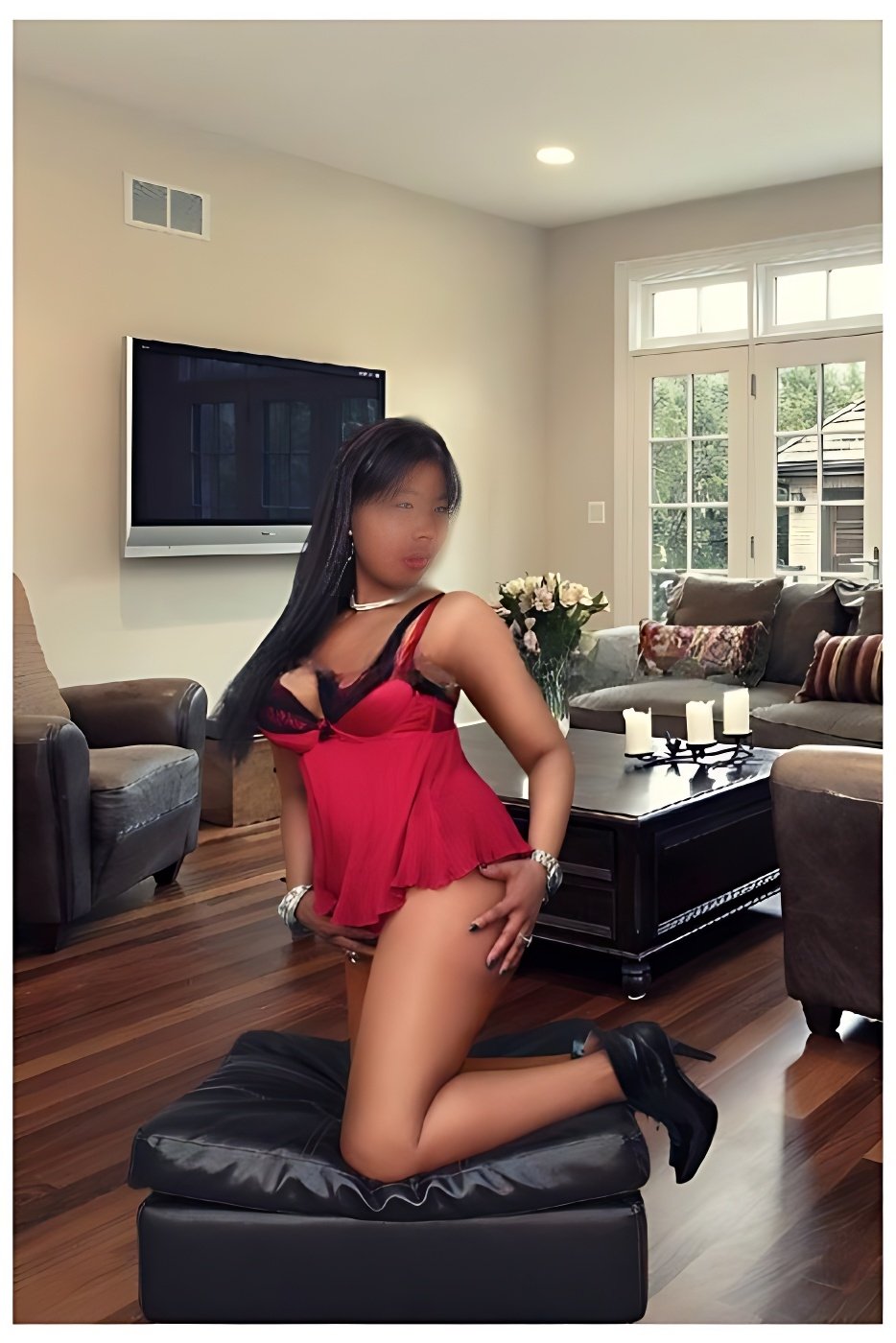 Top Rimming escort in Stoke-on-Trent - model photo Angle Brown