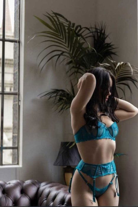 Verifizierte Escort-Nutten in K?penick (Berlin). - model photo Maddison