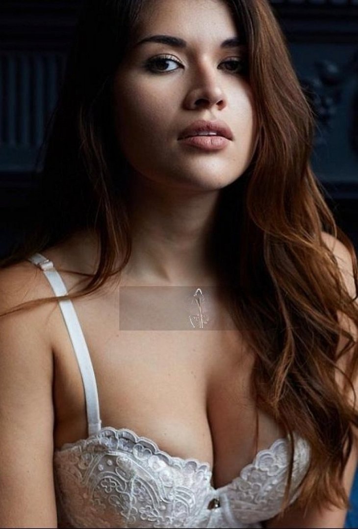 Los mejores modelos Asiático te están esperando - model photo Claudia