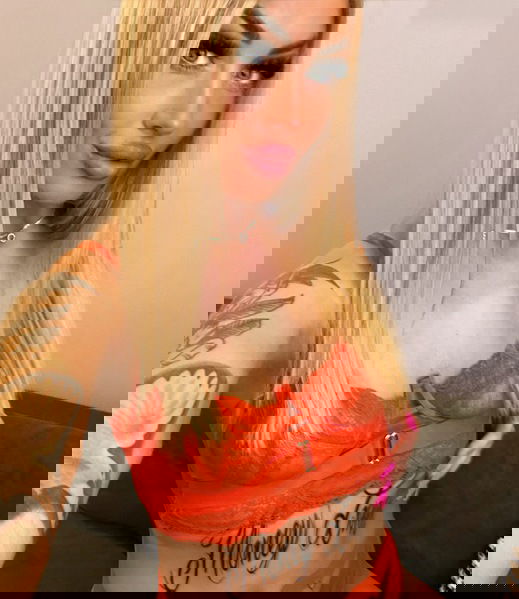 Verifizierte Escort-Nutten in Roth (Bayern). - model photo Deutsche Sophia