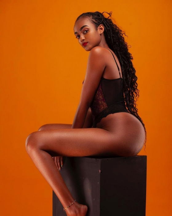 Faszinierende Ebenholz Escort in Mombasa - model photo Aisha