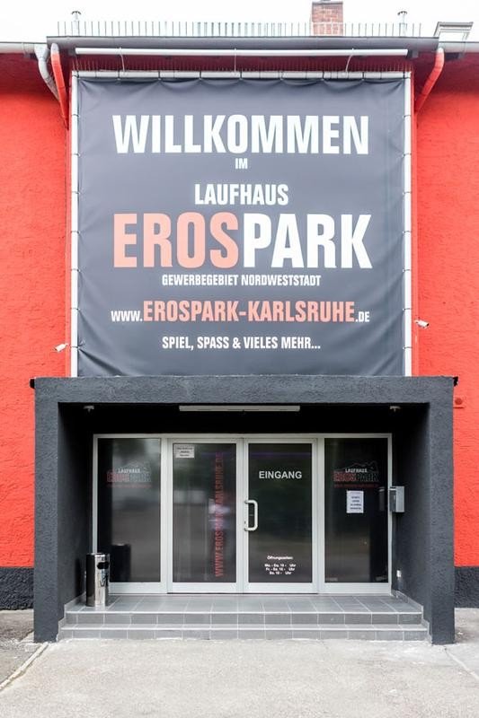 Stripclubs in Neumarkt in der Oberpfalz für Sie - place Wir suchen noch weibliche Verstärkung!