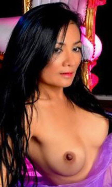 Verifizierte Escort-Nutten in Holzwickede (Nordrhein-Westfalen). - model photo Ploy Im Ponyhof