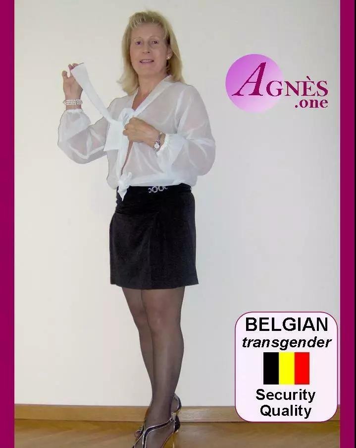 Лучшие Vip модели ждут вас - model photo Agnes The Belgian Shemale Puts You At Ease At First Sight