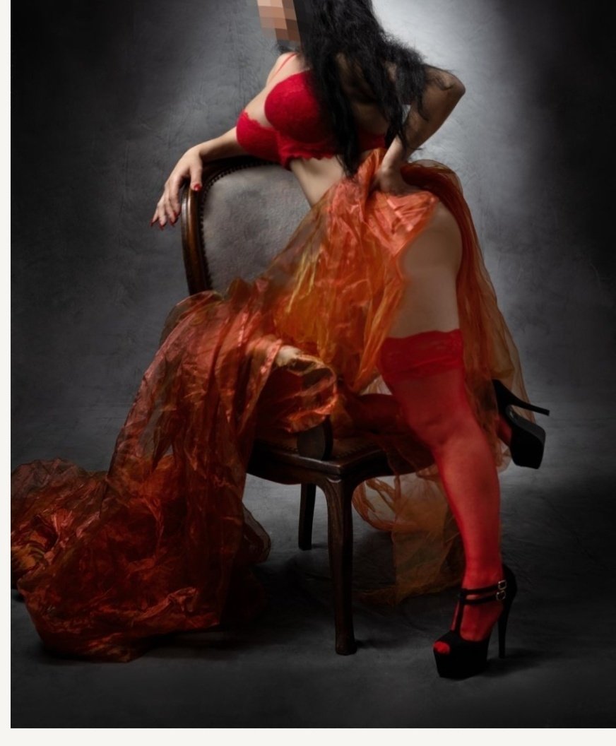 Treffen Sie Amazing Kassandra Bei Lisa Massage: Top Eskorte Frau - model preview photo 2 